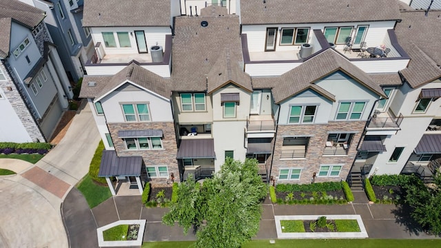 2653 Fountain Key Blvd, Houston, TX 77008 - view of building exterior featuring a residential view