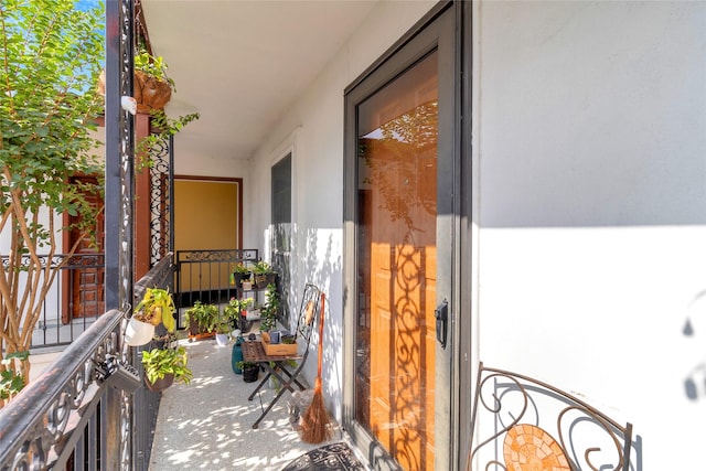 1909 Brun St Unit 17, Houston, TX 77019 - view of balcony