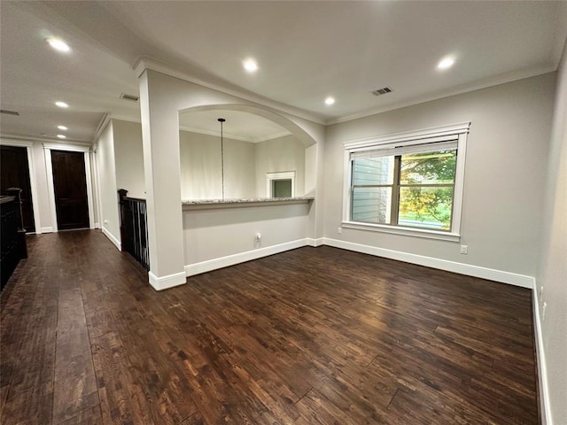 7737 Brookside Rd, Pearland, TX 77581 - spare room with crown molding, dark wood-type flooring, recessed lighting, and baseboards