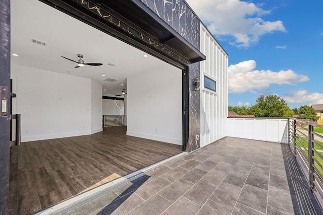 3379 Tampa St, Houston, TX 77021 - view of patio with ceiling fan and a balcony