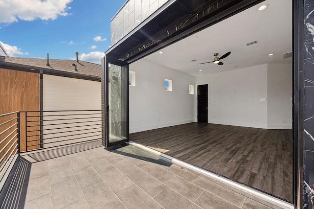 3379 Tampa St, Houston, TX 77021 - view of patio / terrace with a ceiling fan
