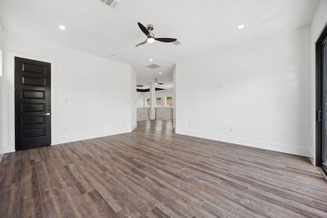 3379 Tampa St, Houston, TX 77021 - unfurnished living room featuring ceiling fan, wood finished floors, baseboards, and recessed lighting