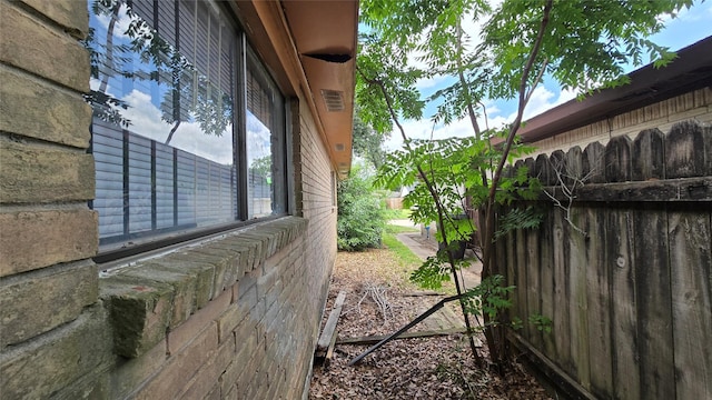 3823 Regency Dr, Houston, TX 77045 - view of home's exterior