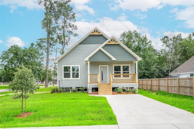8022 Yoe St, Houston, TX 77078 - view of front of home with a porch