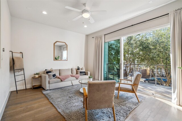 2809 St Emanuel St, Houston, TX 77004 - living area featuring wood finished floors, ceiling fan, recessed lighting, and baseboards