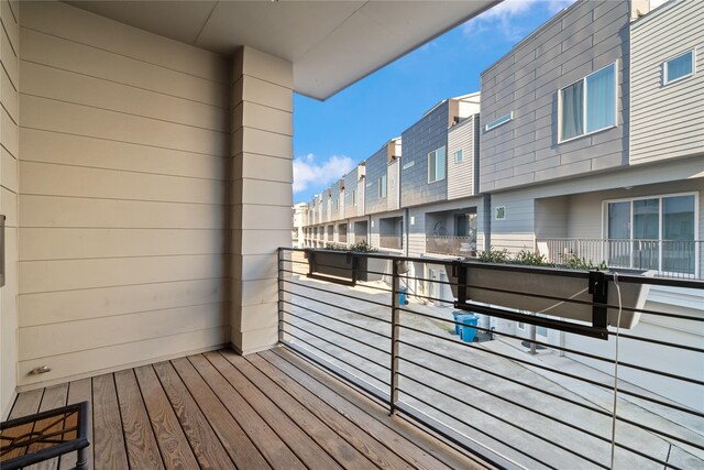 2809 St Emanuel St, Houston, TX 77004 - balcony with a residential view