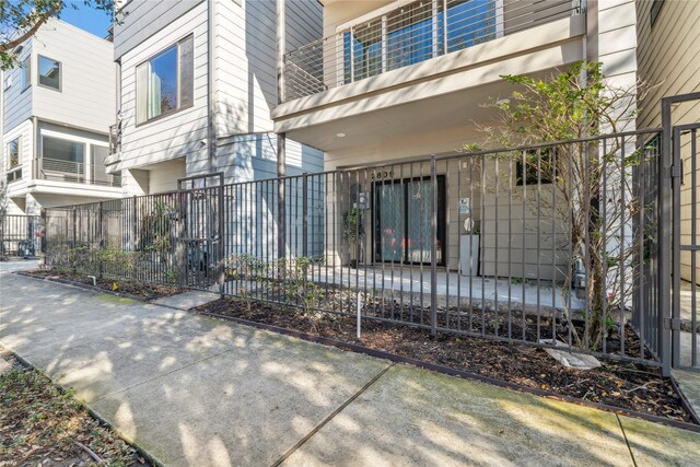 2809 St Emanuel St, Houston, TX 77004 - view of exterior entry