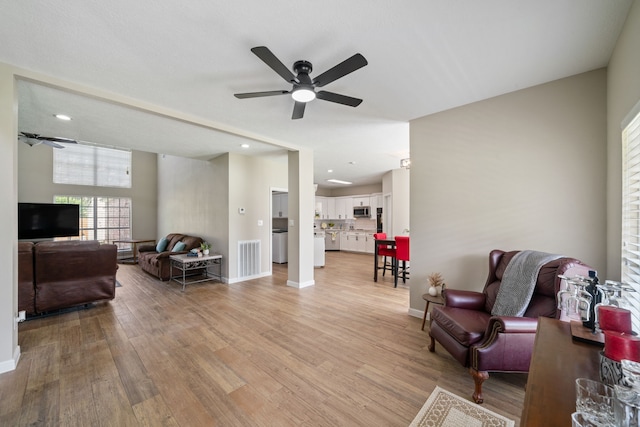 504 Sharondoah Dr, Highlands, TX 77562 - photo 9