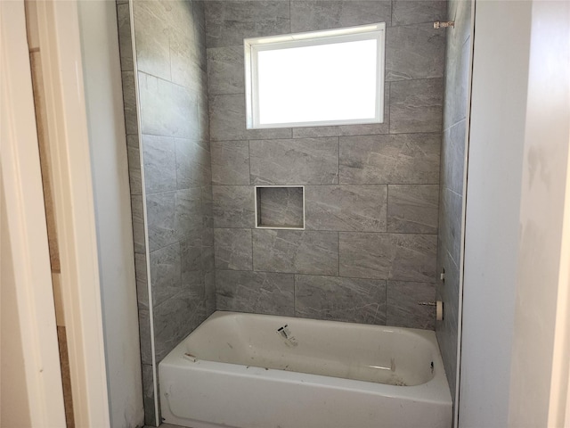 8208/8210 Knox St, Houston, TX 77088 - view of full bath