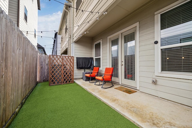 3715 Oakroc Grv, Houston, TX 77018 - view of yard with a patio area