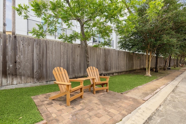 3715 Oakroc Grv, Houston, TX 77018 - view of patio