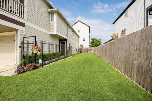 3715 Oakroc Grv, Houston, TX 77018 - view of yard