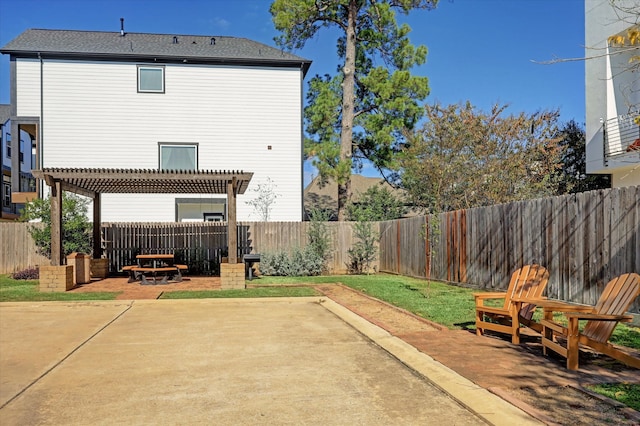 3715 Oakroc Grv, Houston, TX 77018 - fenced backyard with a patio and a pergola
