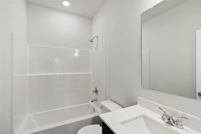 1505 Mirador Dr, Conroe, TX 77301 - full bath featuring toilet, vanity, and washtub / shower combination