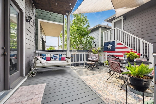 414 E 28th St, Houston, TX 77008 - view of wooden deck