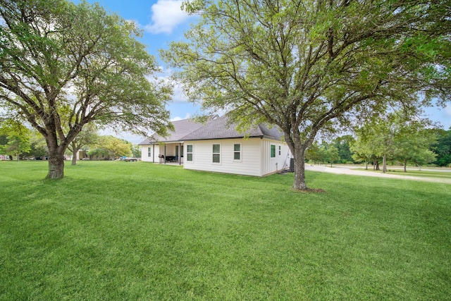 7332 Kurt Dr, Brenham, TX 77833 - view of green lawn