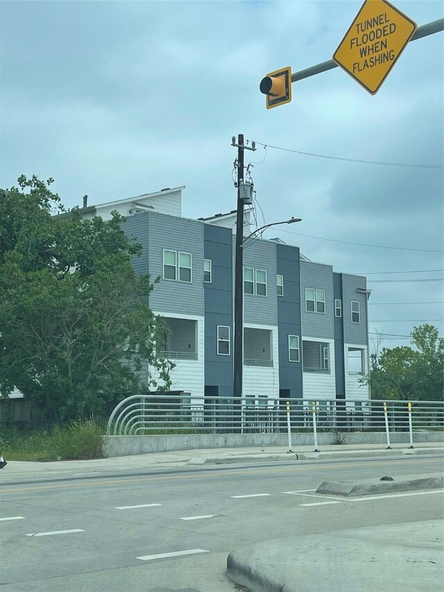 1810 Chase St, Houston, TX 77026