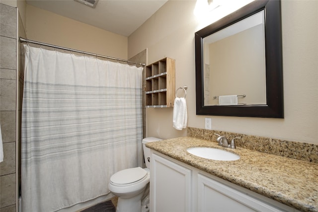 2116 Carter St, Houston, TX 77008 - full bathroom featuring vanity, toilet, and shower / bathtub combination with curtain