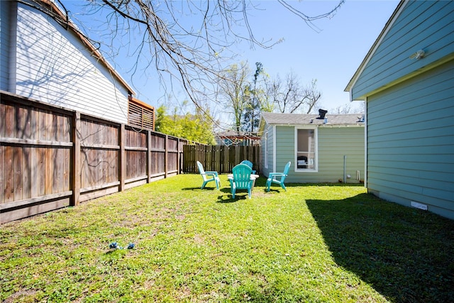 2116 Carter St, Houston, TX 77008 - view of yard