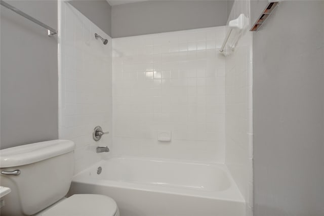 9700 Leawood Blvd Unit 7/16, Houston, TX 77099 - full bathroom featuring toilet and  shower combination