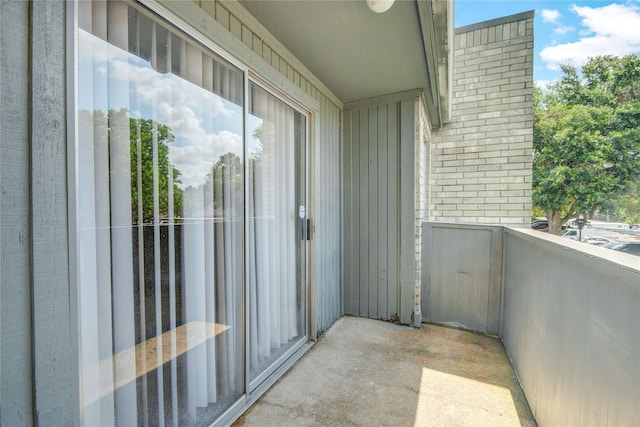 9700 Leawood Blvd Unit 7/16, Houston, TX 77099 - view of balcony