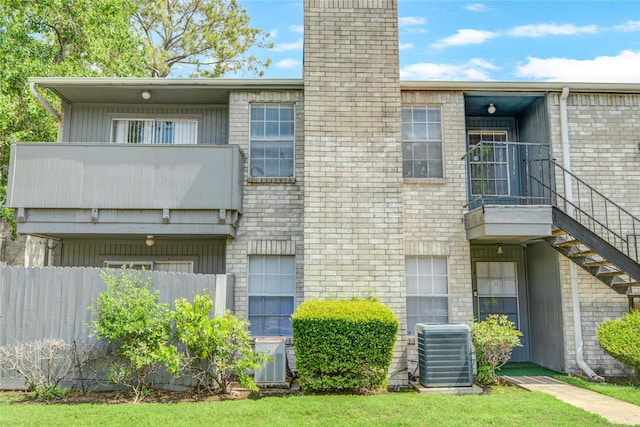 9700 Leawood Blvd Unit 7/16, Houston, TX 77099 - view of property featuring cooling unit