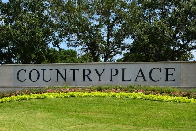 907 S Peach Hollow Ct, Pearland, TX 77584 - community sign featuring a yard