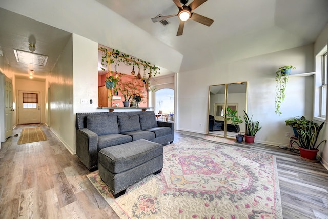 213 N Austin St, Brenham, TX 77833 - photo 2