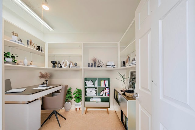 10318 Raritan Dr, Houston, TX 77043 - view of tiled office space