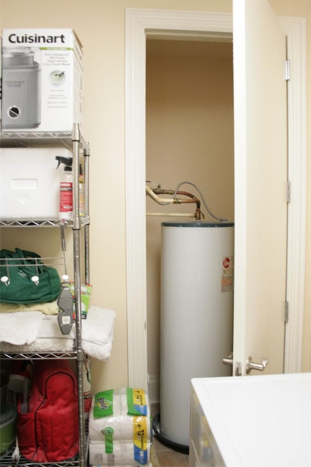2207 Post Office St, Galveston, TX 77550 - utilities featuring water heater