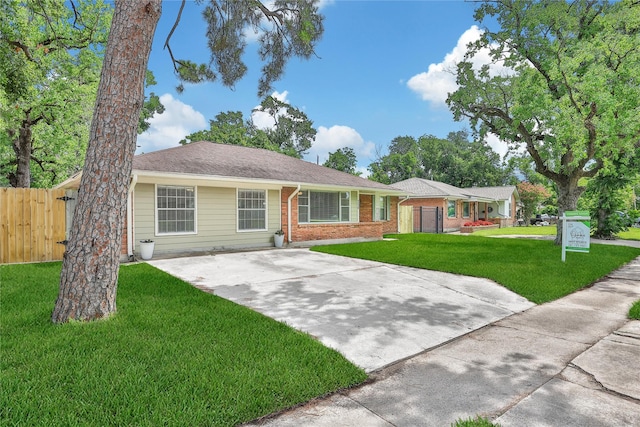 4938 Saxon Dr, Houston, TX 77092 - photo 2