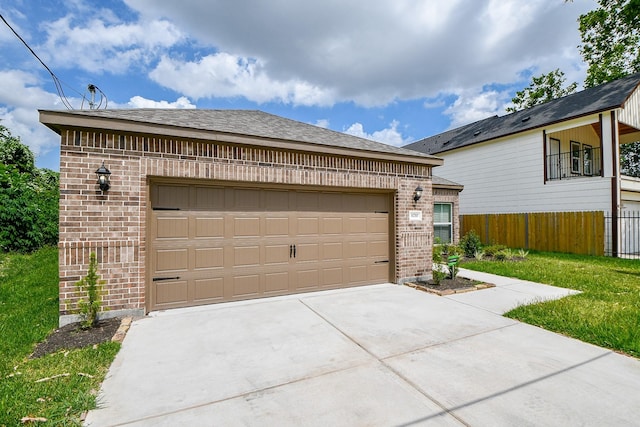 6710 Utah St, Houston, TX 77091 - garage with driveway
