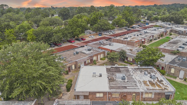 1405 Shadowdale Dr Unit 73, Houston, TX 77043 - view of aerial view at dusk