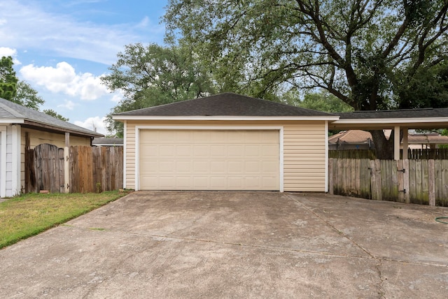 4807 Wind Chimes Dr, Houston, TX 77066 - detached garage with a gate