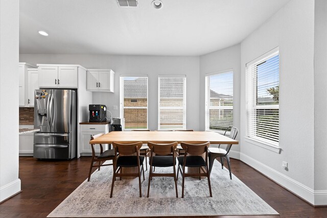 10110 Da Vinci Ct, Iowa Colony, TX 77583 - dining space with dark wood-style floors, baseboards, and recessed lighting