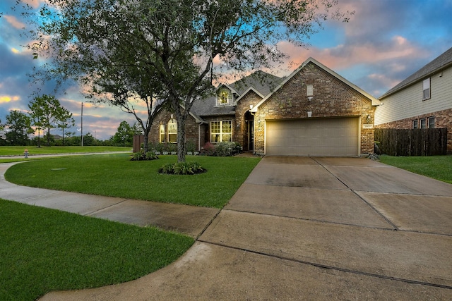 2800 Spencer Ct, Pearland, TX 77089 - traditional-style home with brick siding, driveway, and an attached garage