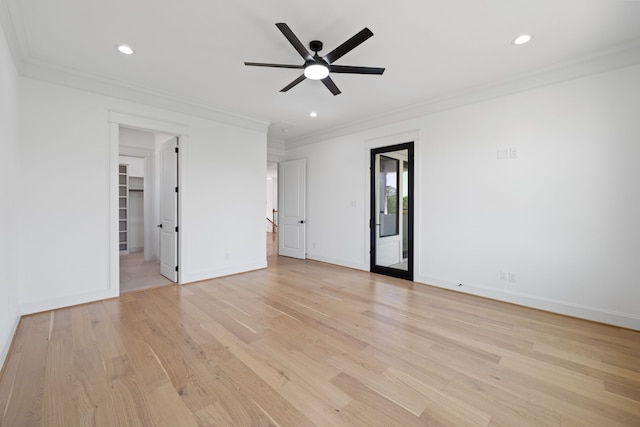 91 Lake Sterling Gate Dr, Spring, TX 77379 - unfurnished room with crown molding, a ceiling fan, baseboards, light wood-style flooring, and recessed lighting