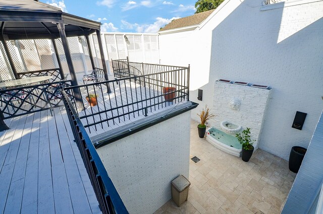 6 River Hollow Ln, Houston, TX 77027 - view of deck