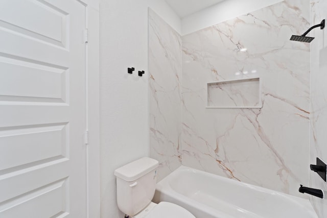 821 Empire St, El Campo, TX 77437 - bathroom with toilet and tub / shower combination