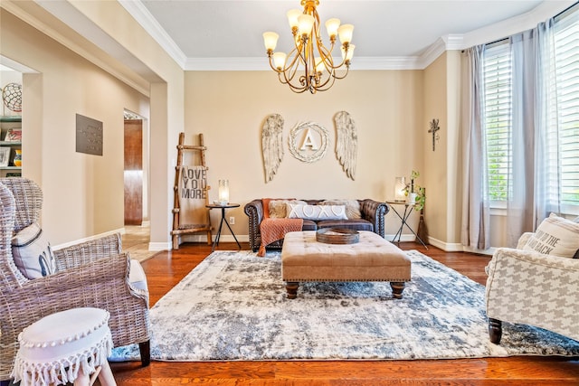 2509 Creektrail Ln, Richmond, TX 77406 - living room with a chandelier, healthy amount of natural light, ornamental molding, baseboards, and wood finished floors