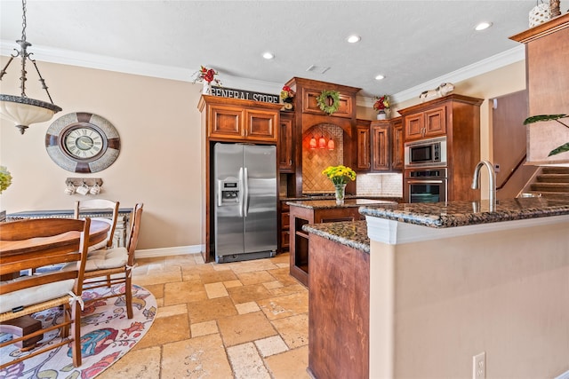 2509 Creektrail Ln, Richmond, TX 77406 - kitchen with appliances with stainless steel finishes, ornamental molding, stone tile flooring, tasteful backsplash, and recessed lighting