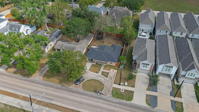 5609 Newcastle St, Bellaire, TX 77401