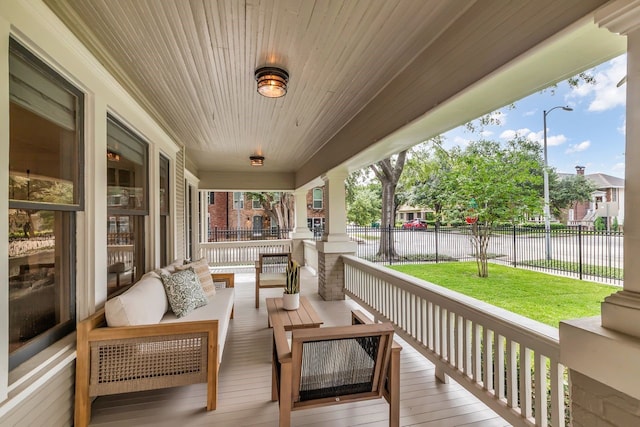 501 Avondale St, Houston, TX 77006 - porch with outdoor lounge area