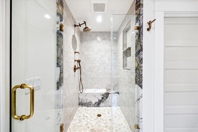 501 Avondale St, Houston, TX 77006 - bathroom with a shower stall