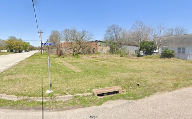 328 1st Ave N, Texas City, TX 77590