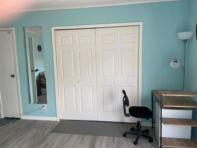 14515 N Wunderlich Dr Unit 315, Houston, TX 77069 - office with wood finished floors, baseboards, and ornamental molding