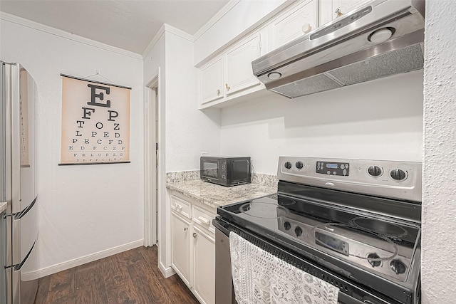 3131 Cummins St Unit 11, Houston, TX 77027 - kitchen featuring appliances with stainless steel finishes, under cabinet range hood, ornamental molding, white cabinetry, and dark wood-style flooring
