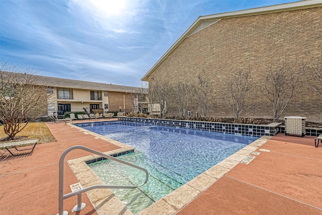 3131 Cummins St Unit 11, Houston, TX 77027 - community pool with a patio