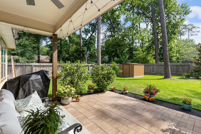 813 Woodland Ct, Conroe, TX 77302 - view of patio with a ceiling fan and view of scattered trees