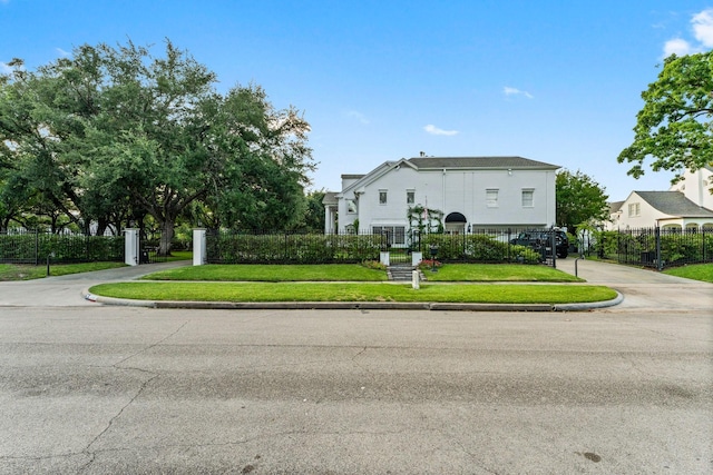 1561 Kirby Dr, Houston, TX 77019 - view of front of house
